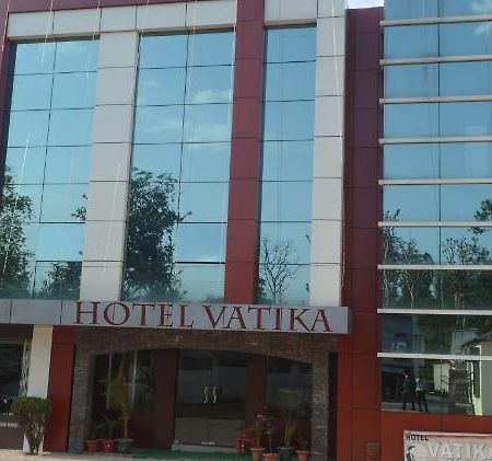 Hotel Vatika ダルハウジ エクステリア 写真
